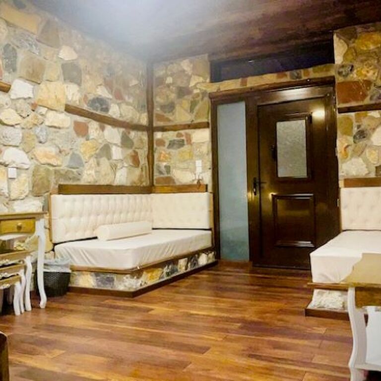 ATAVIROS HOTEL