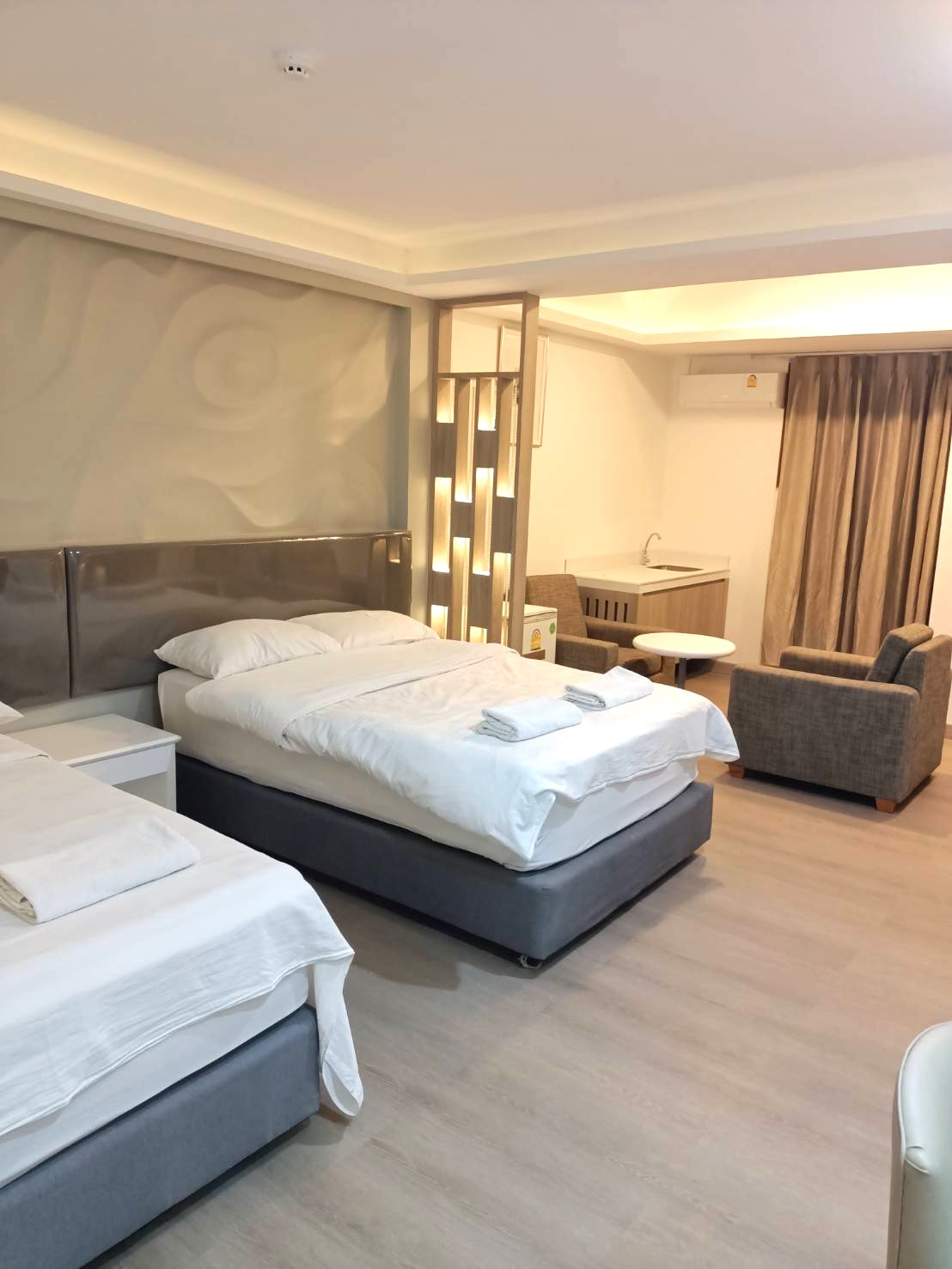 Royal Garden Home Hotel