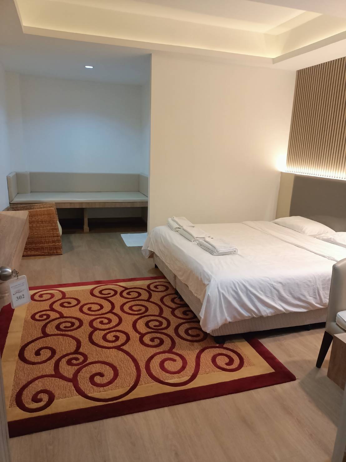 Royal Garden Home Hotel