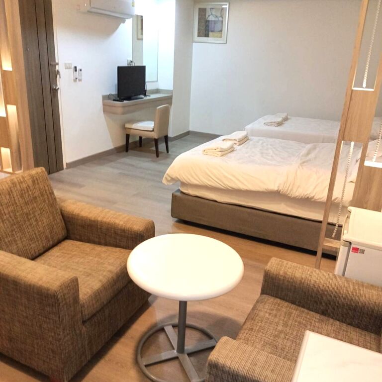 Royal Garden Home Hotel