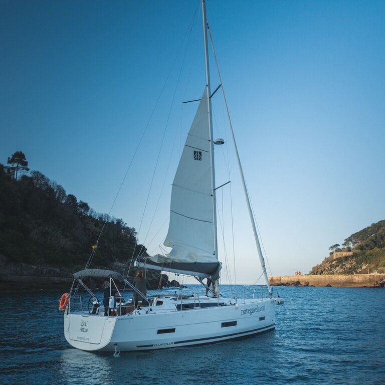 NAVEGAVELA
