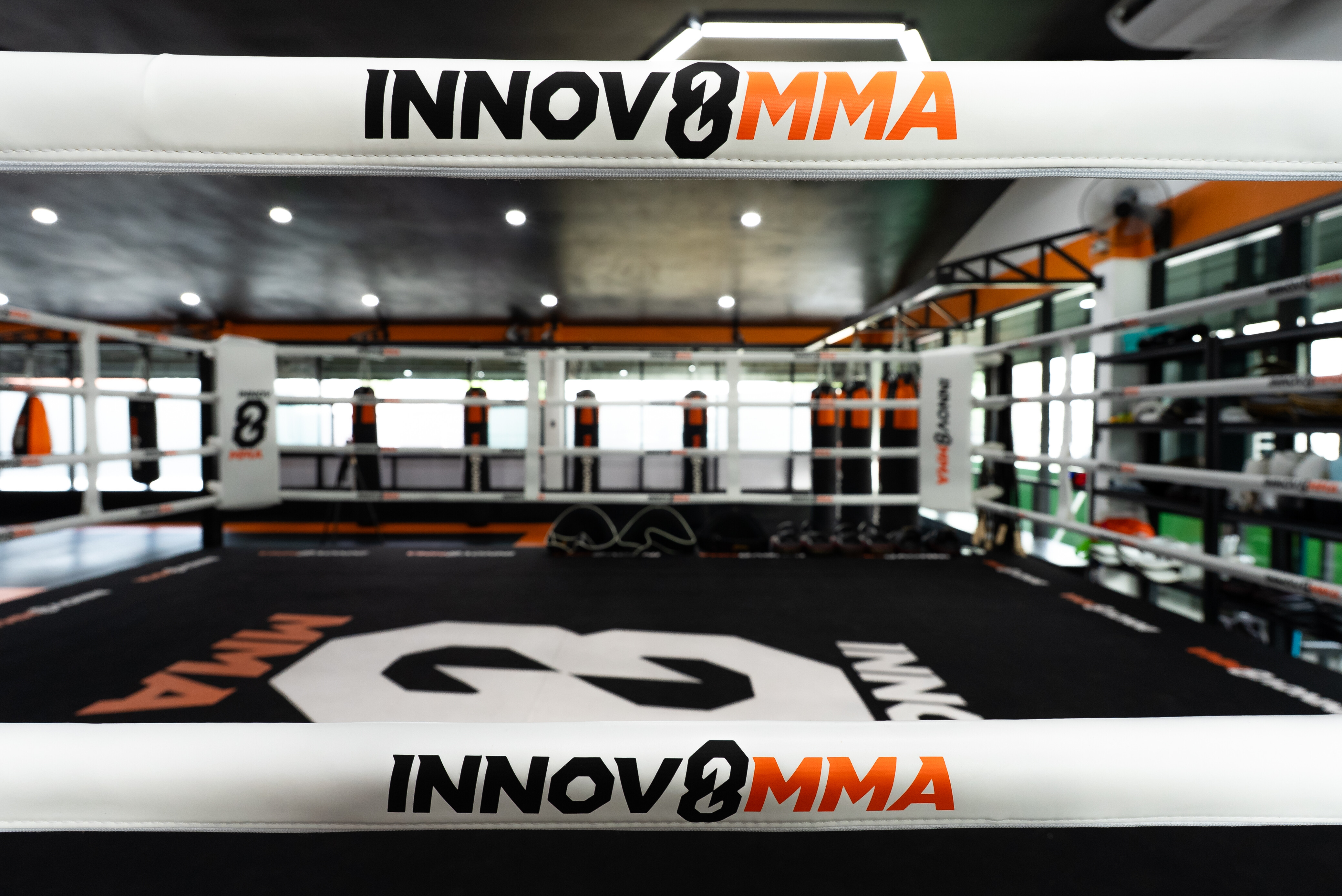 INNOV8 MMA