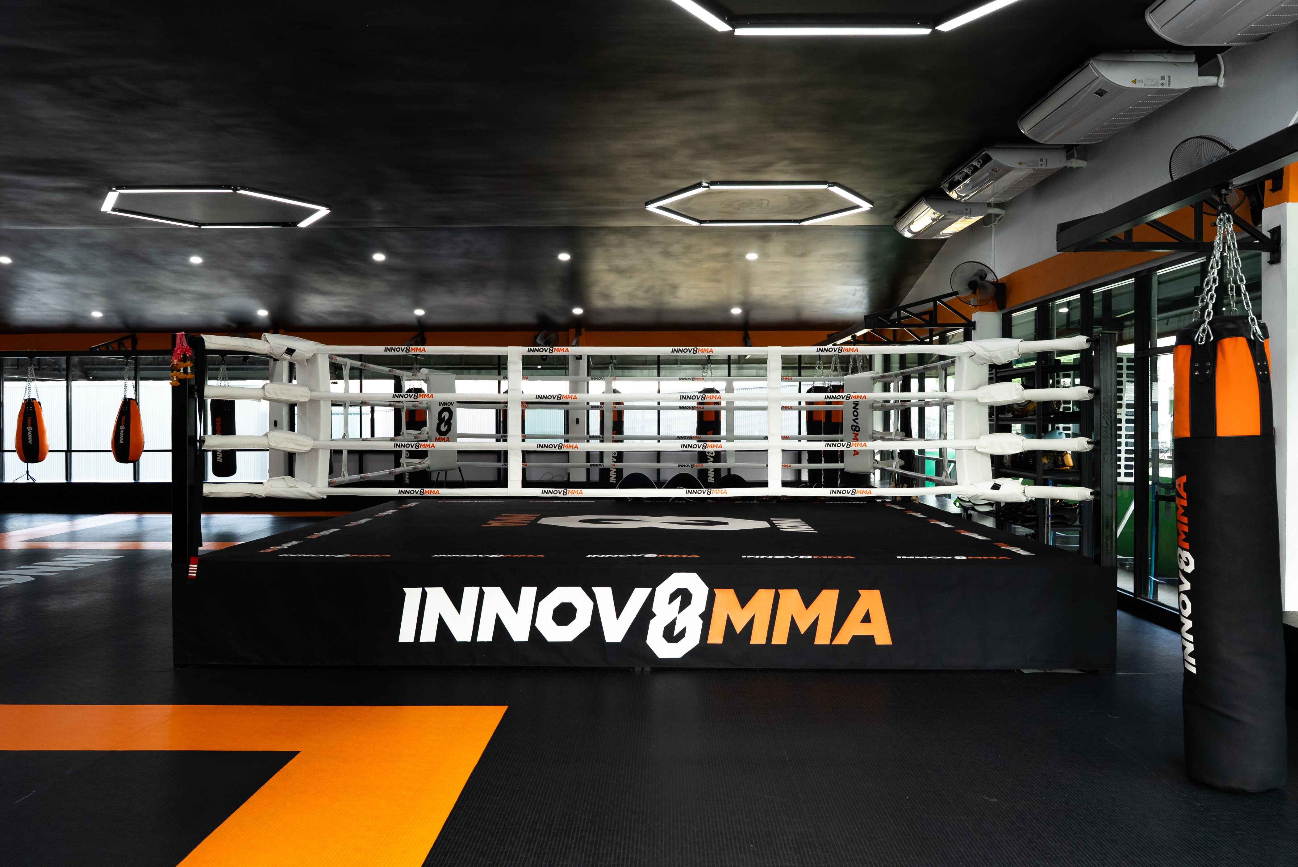 INNOV8 MMA