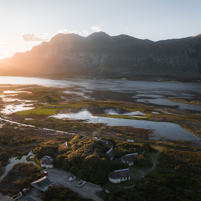 Mosaic Lagoon Lodge