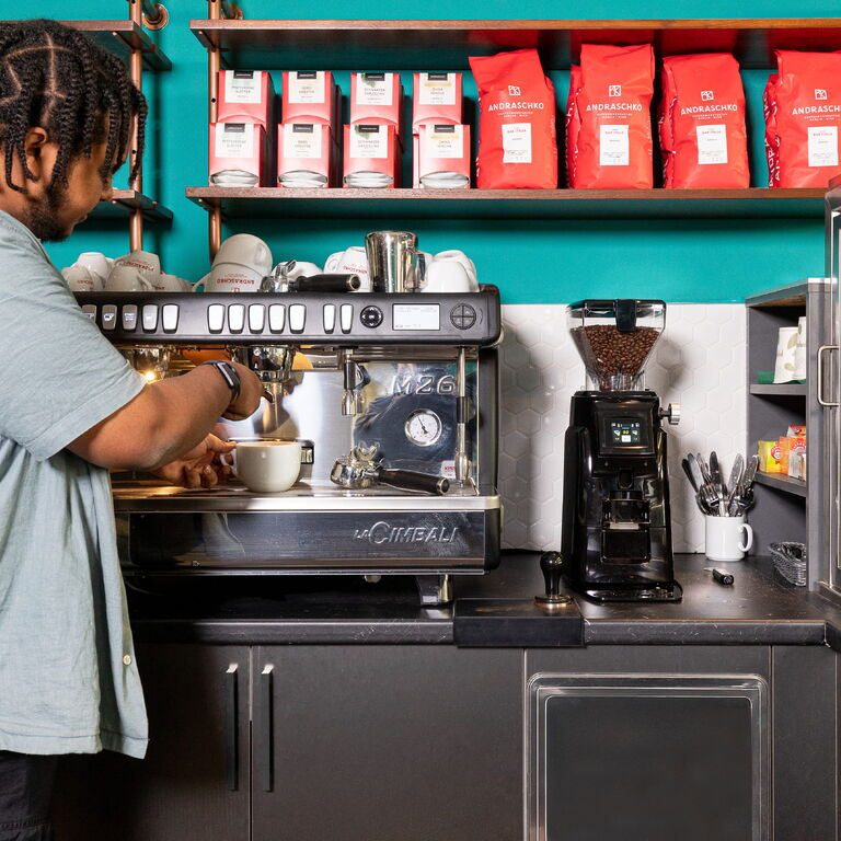 Coffee INN Hostel & Café