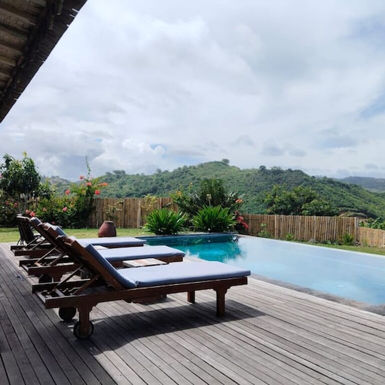 Villa Joglo Areguling