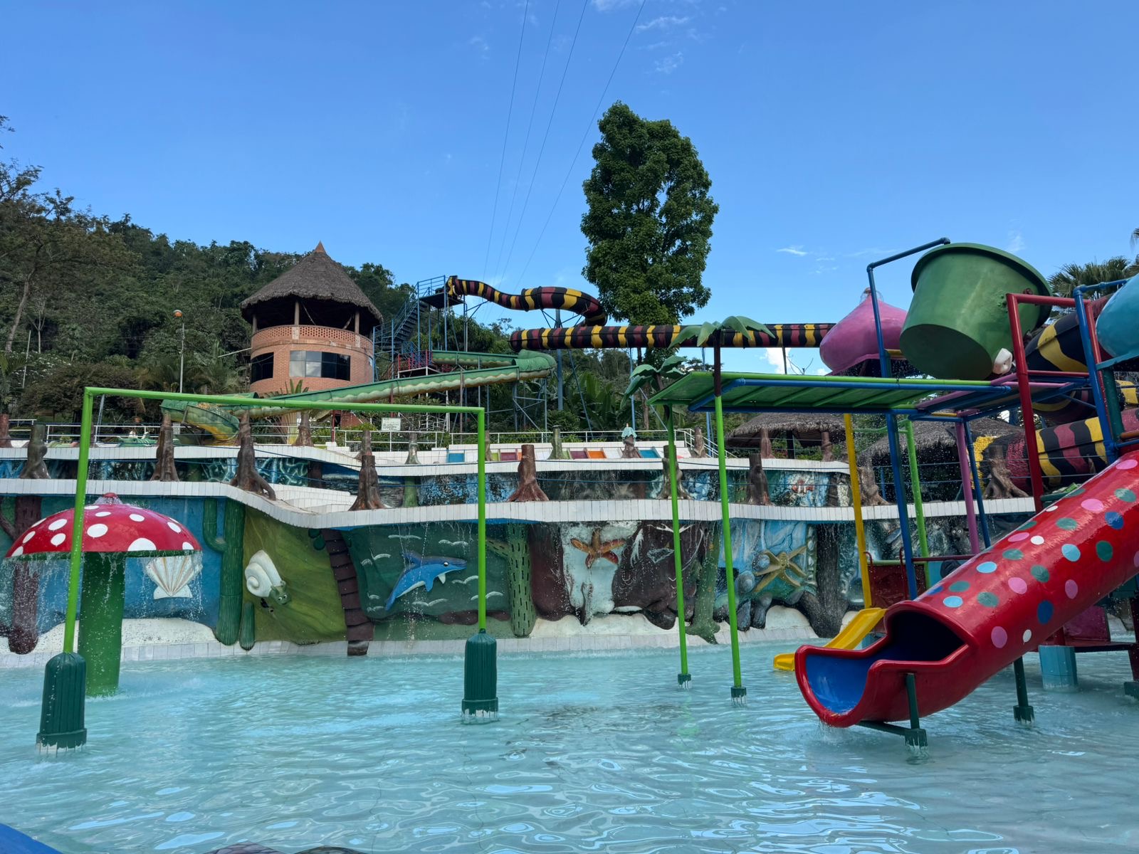 HOTEL CABAÑAS EMYMAR