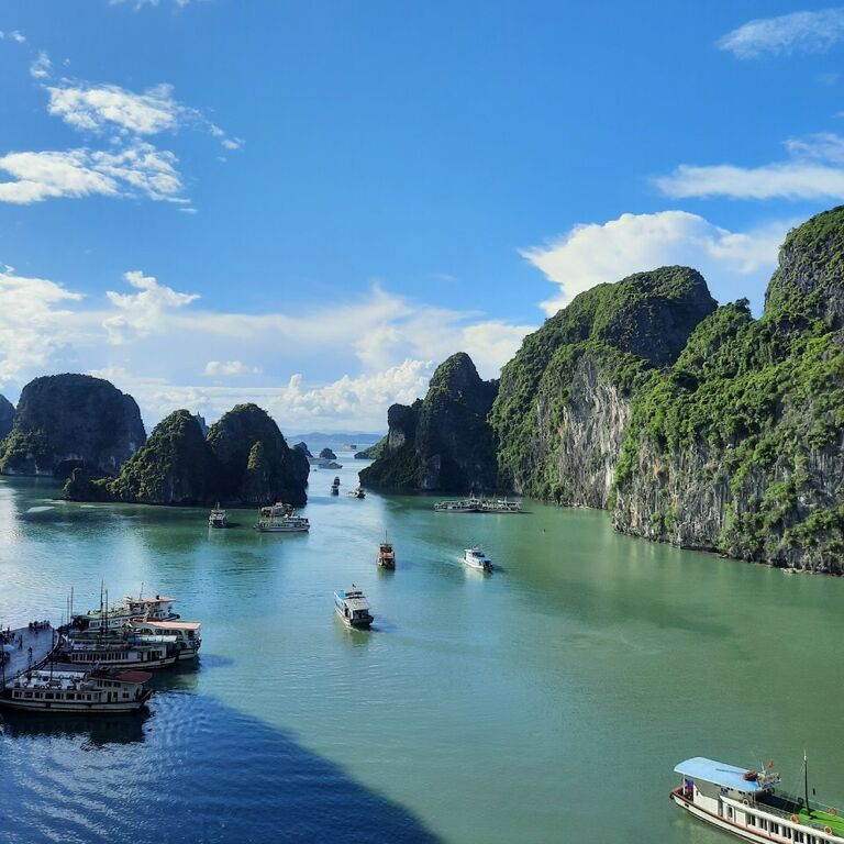 Hoang Car Service & Tourism