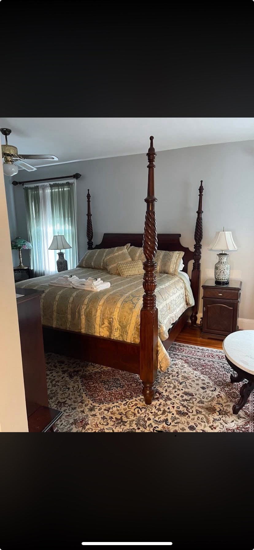 Edgewood Manor Inn