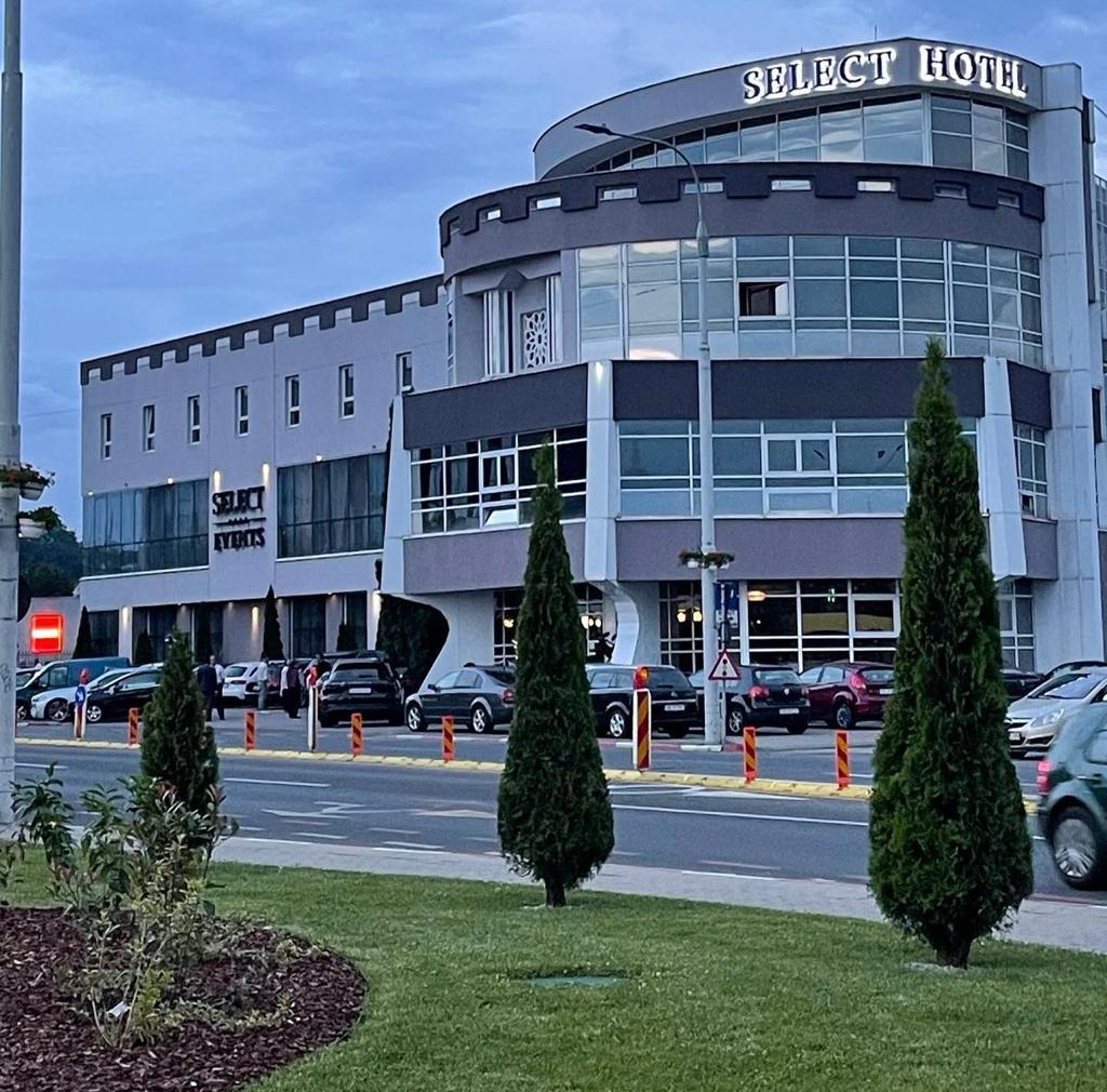 SC TOTAL SELECT INC SRL