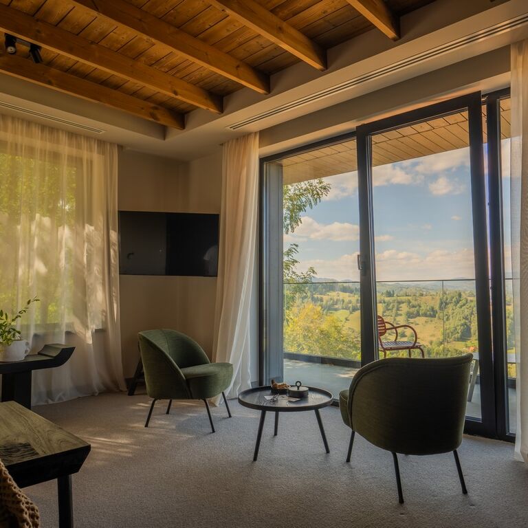THE PINES BUCEGI LODGE
