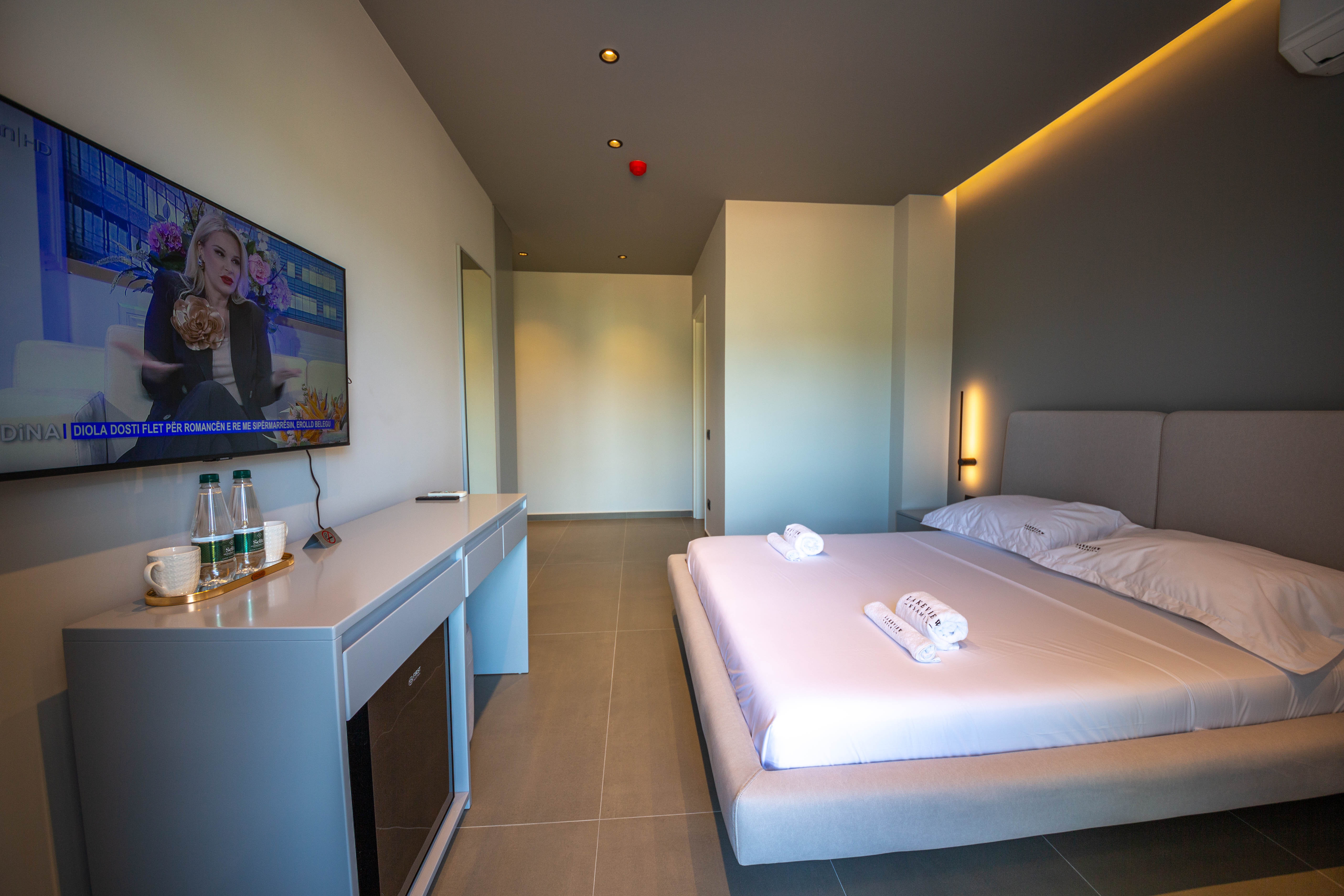 Lakeview Rooms Ksamil
