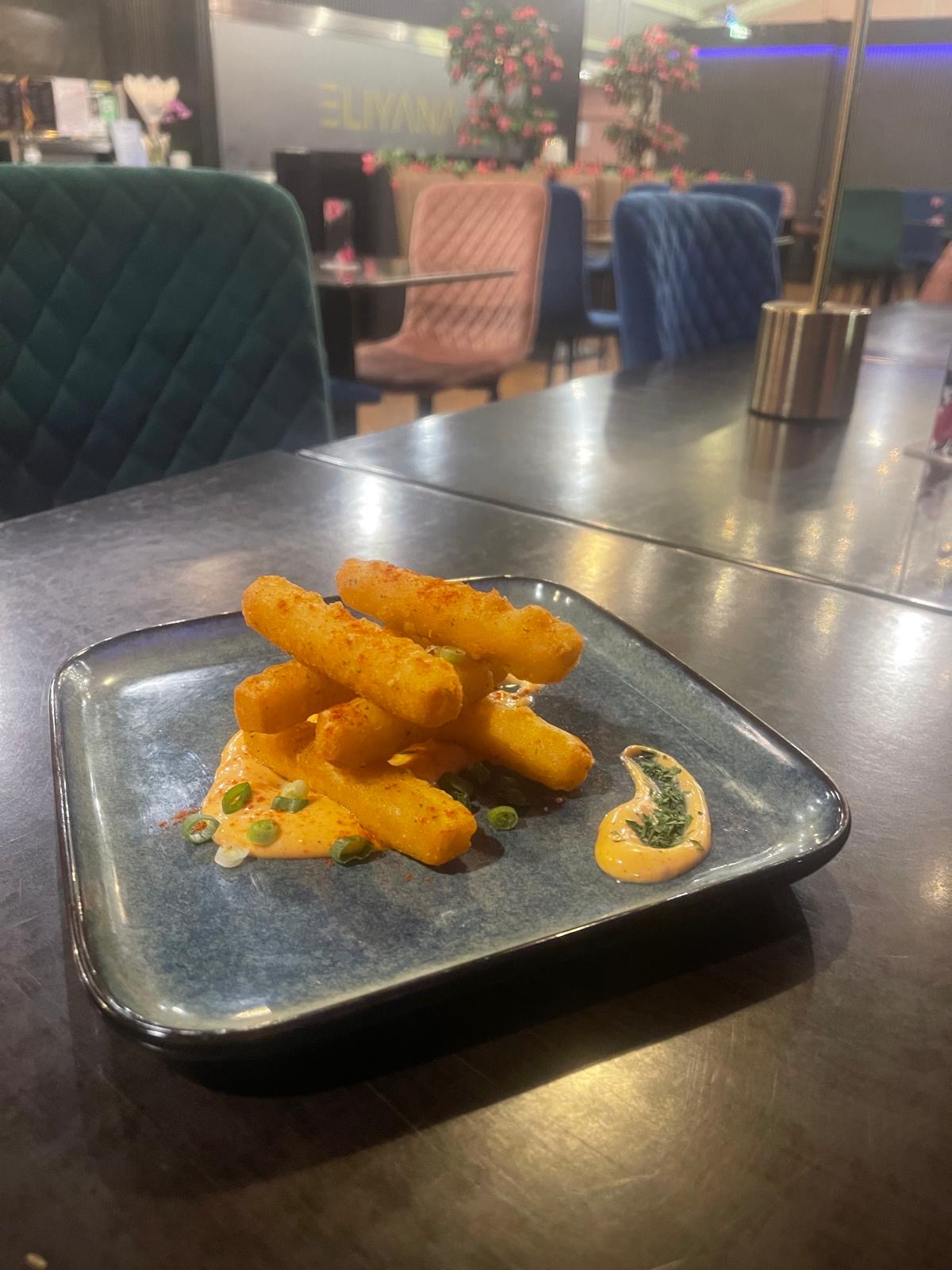 Eliyana Cafe & Lounge