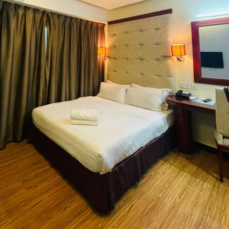 Celyn City Hotel