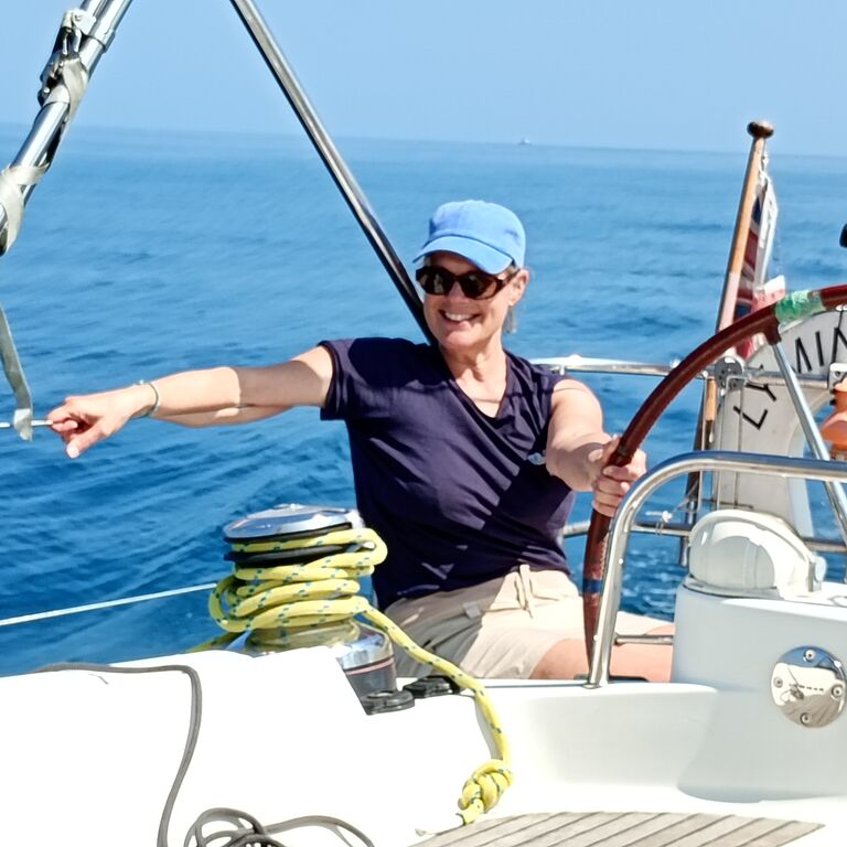 Sailing Spook Yacht Charters