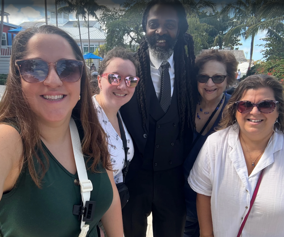 Bahamas Transport & Tours