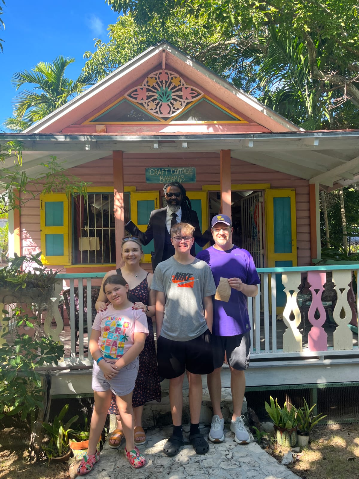 Bahamas Transport & Tours