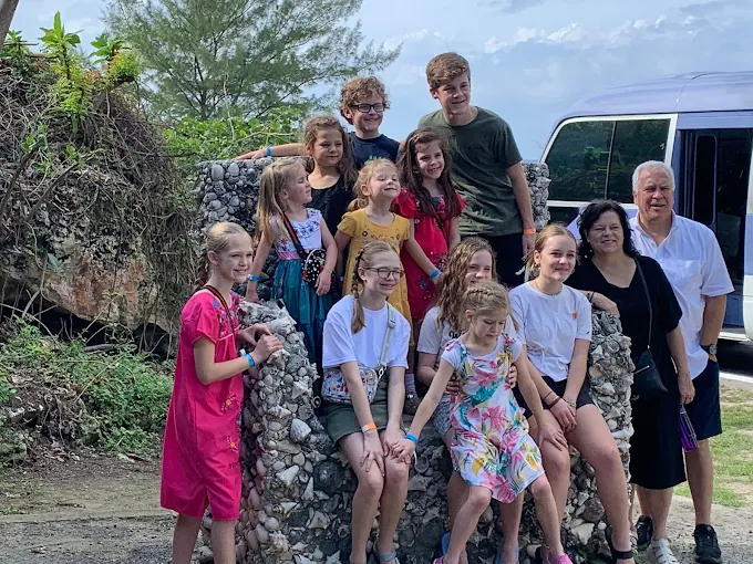 Bahamas Transport & Tours