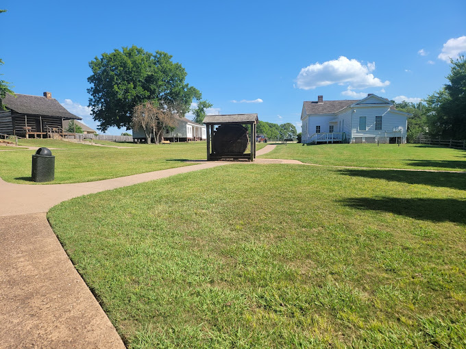 Fernland Historical Park