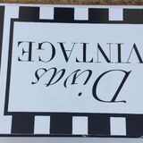 Divas Vintage Store