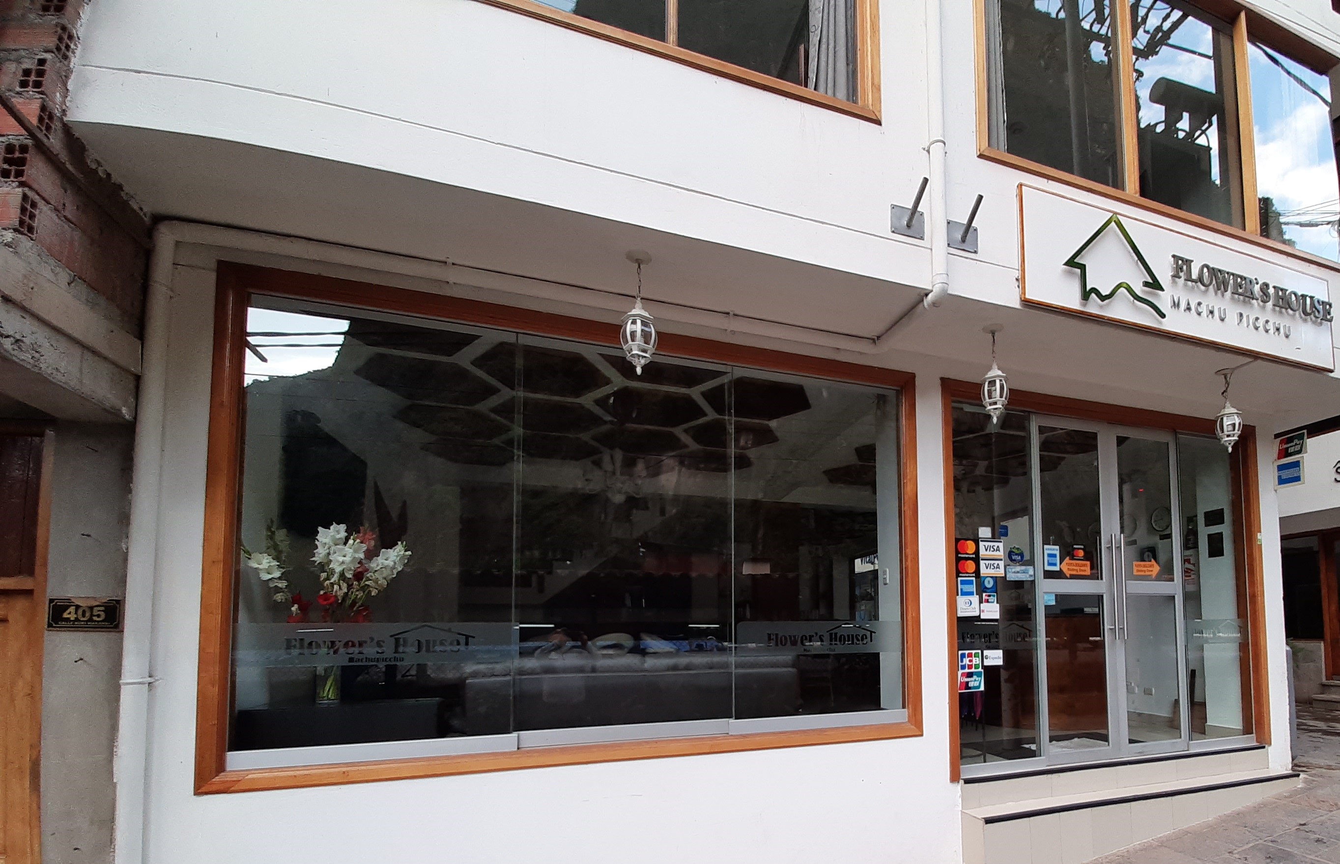 FLOWERS HOUSE MACHUPICCHU