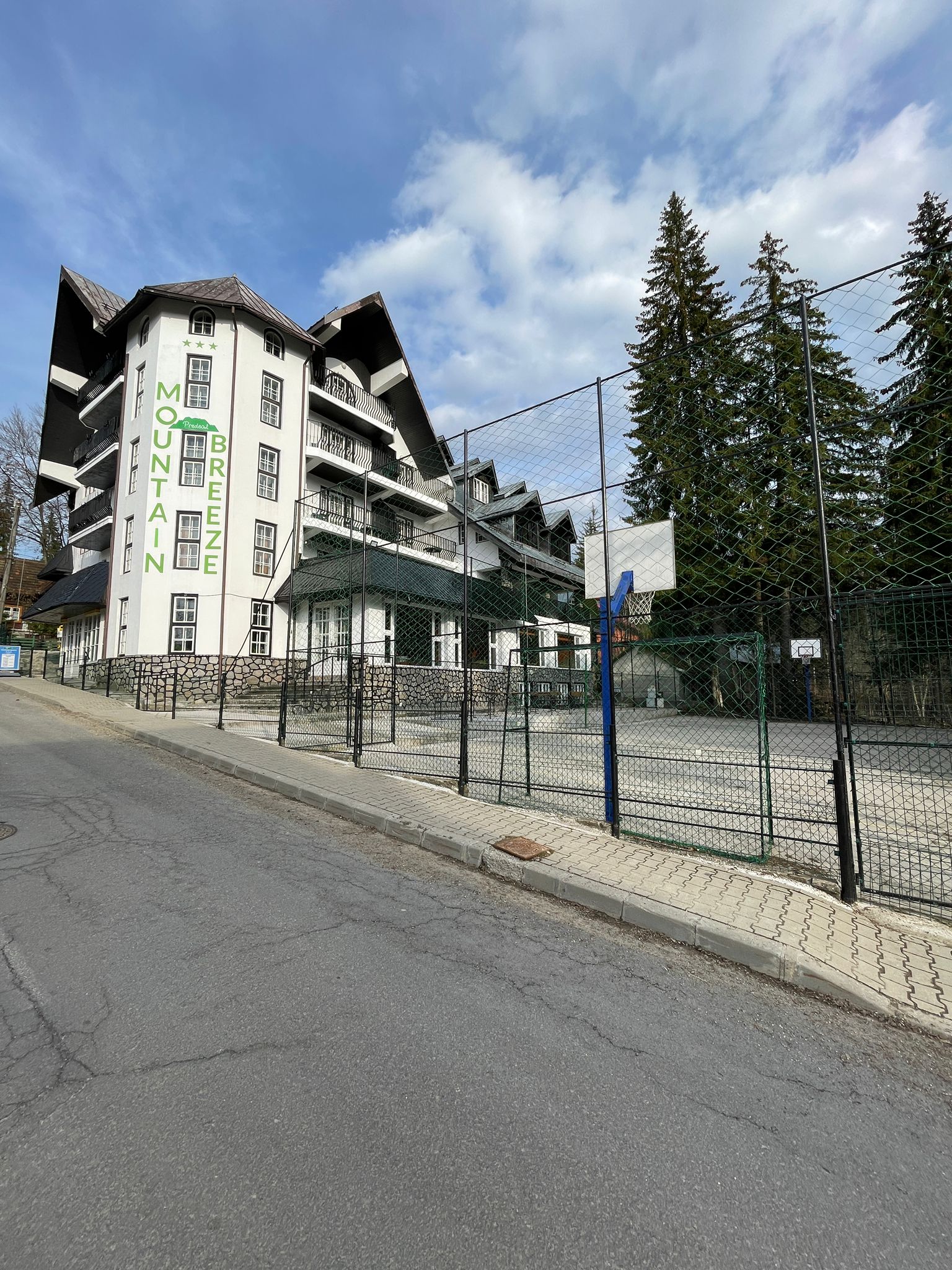 Mountain Breeze Predeal