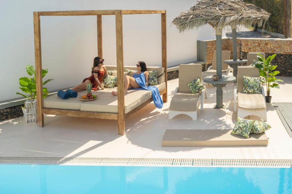 Loukas & Emma Eco houses