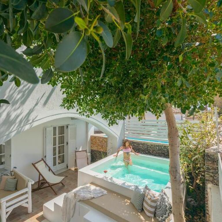 Loukas & Emma Eco houses