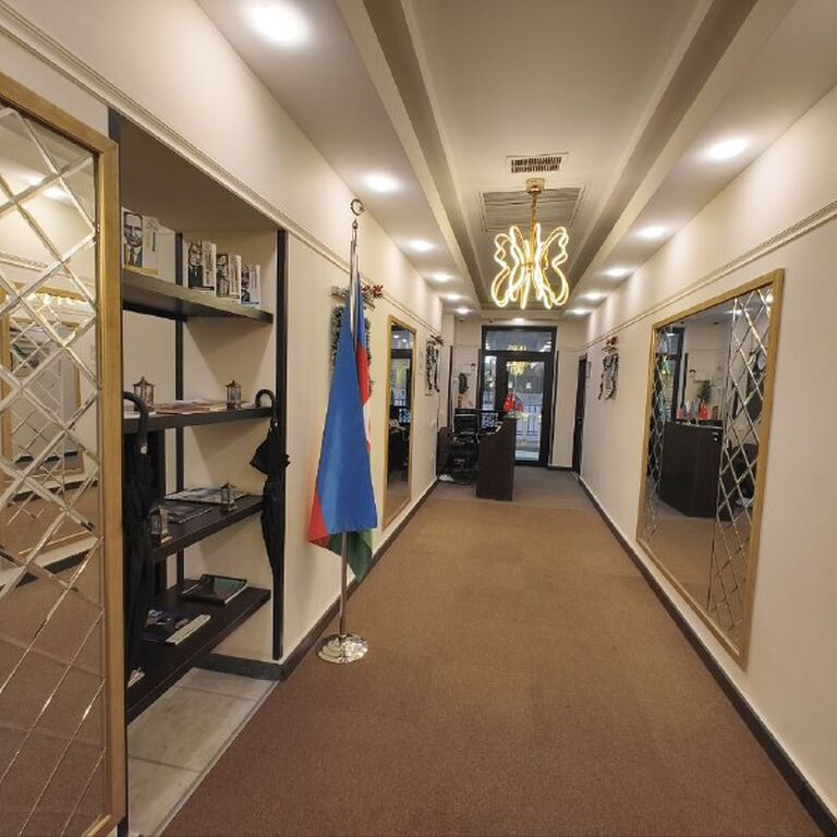Deluxe City Hotel