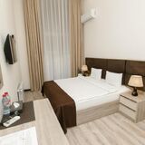 Deluxe City Hotel