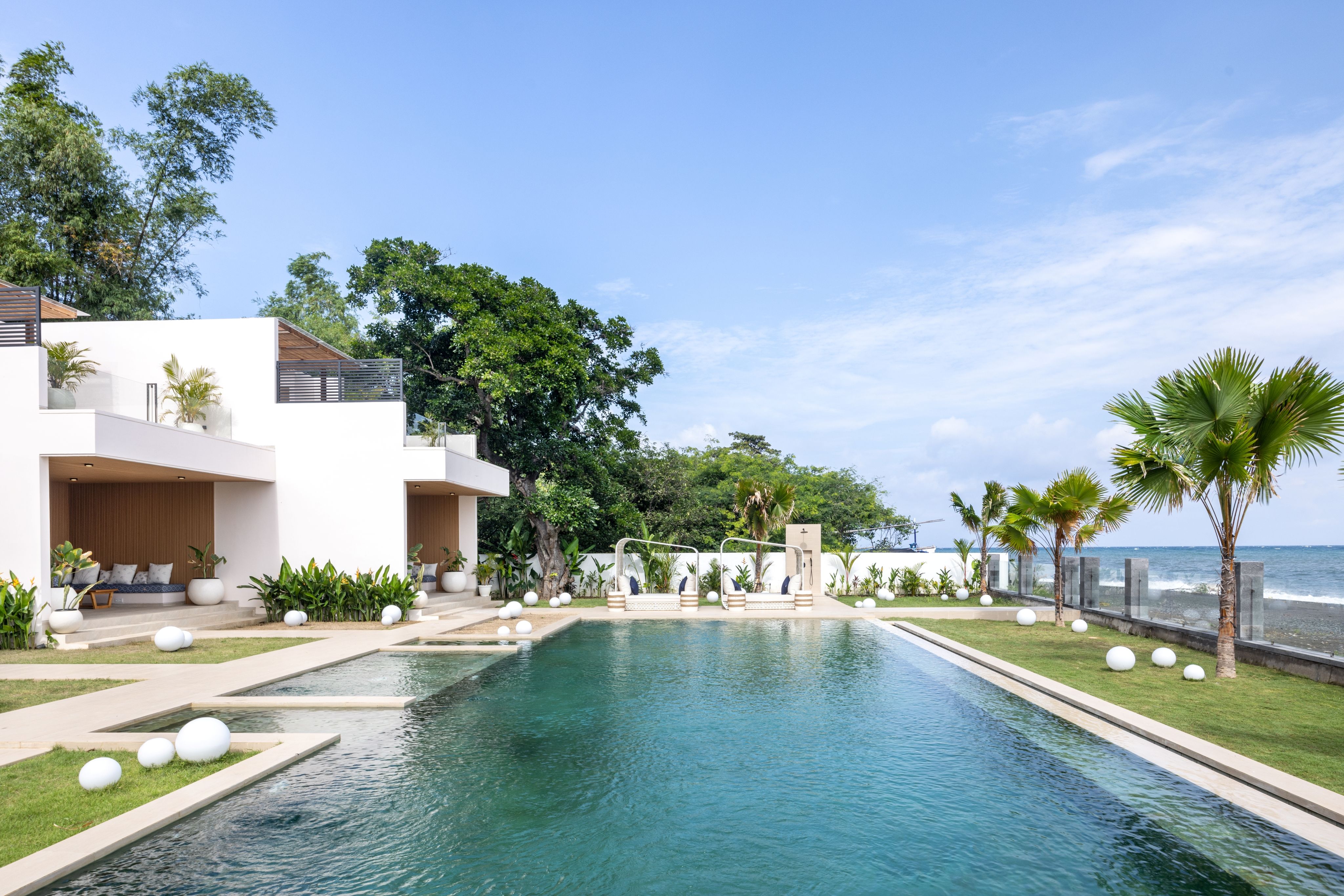 Bohemian Beachfront Apartments