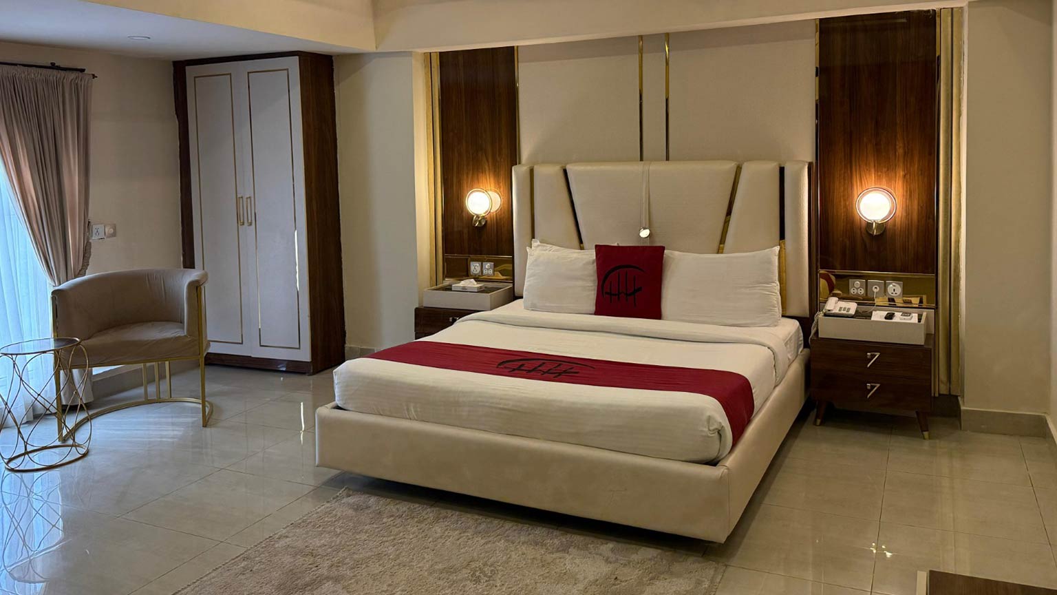 Hotel Heaven Heights