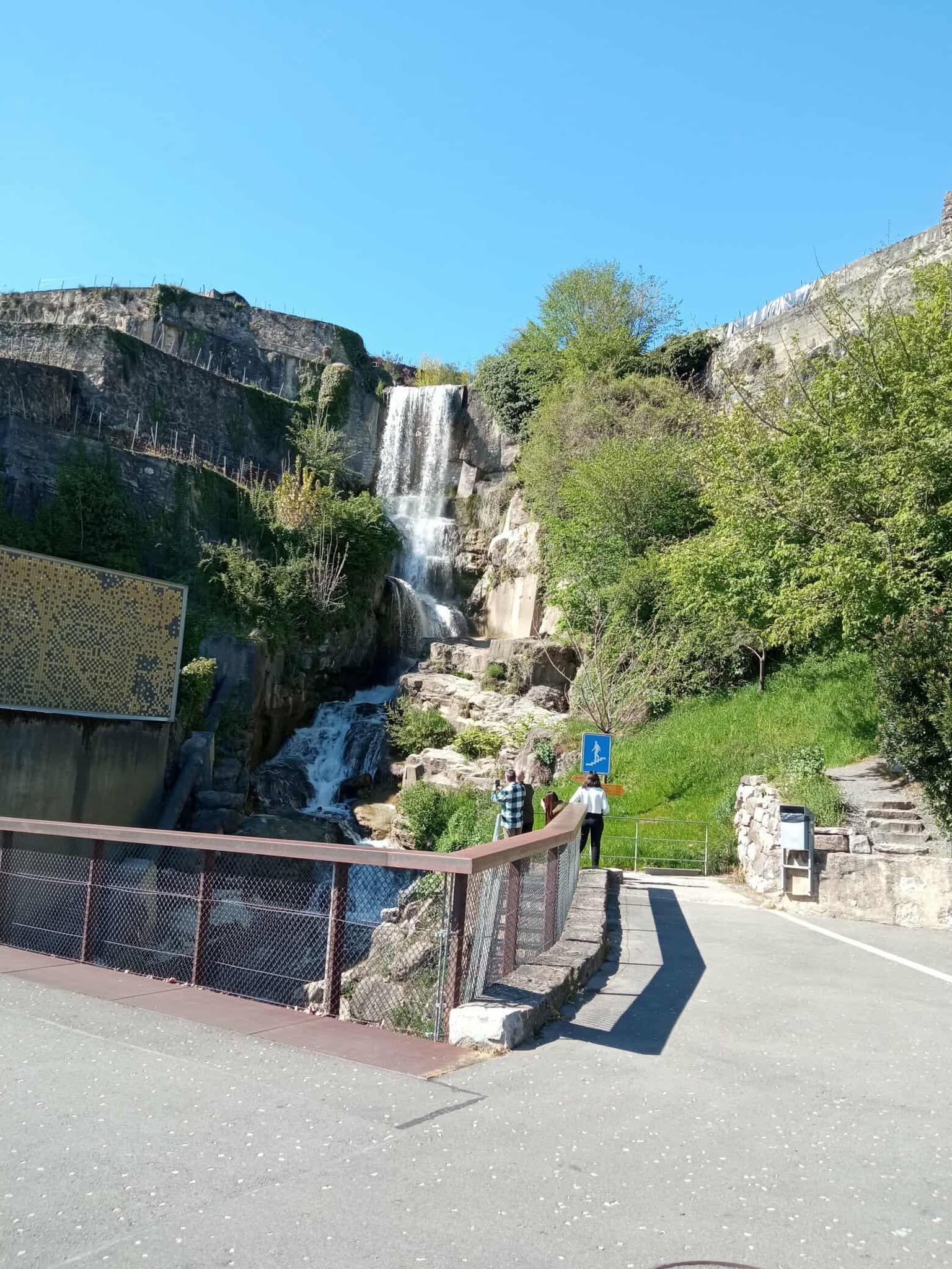 Helvetica itinerantur