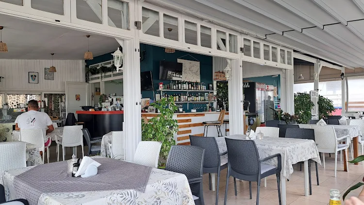 Grill house stefanos snack bar