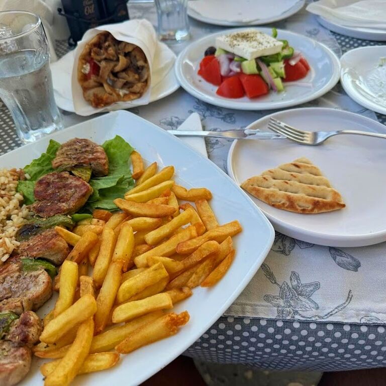 Grill house stefanos snack bar