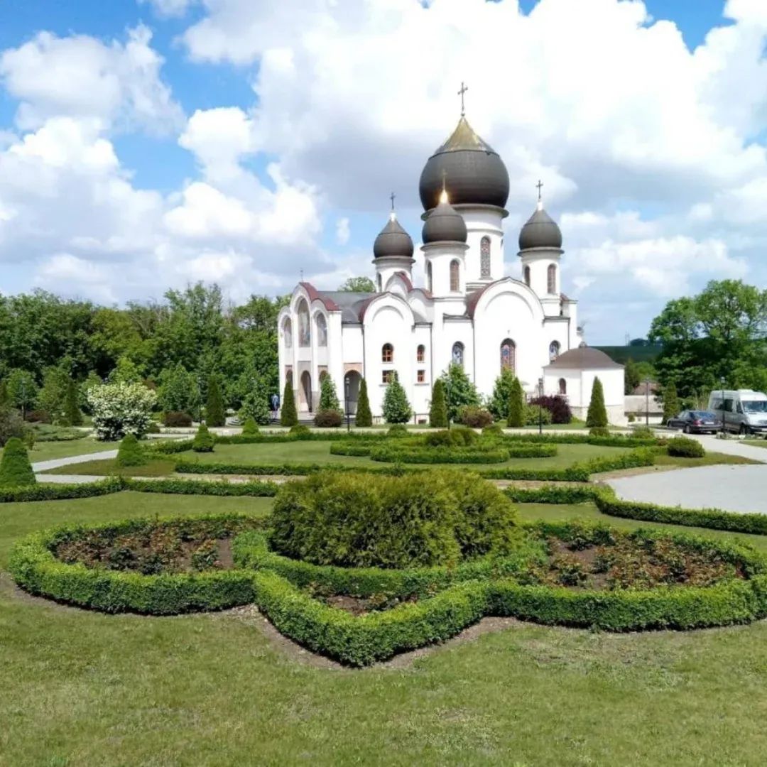 Moldovatovisit& tours