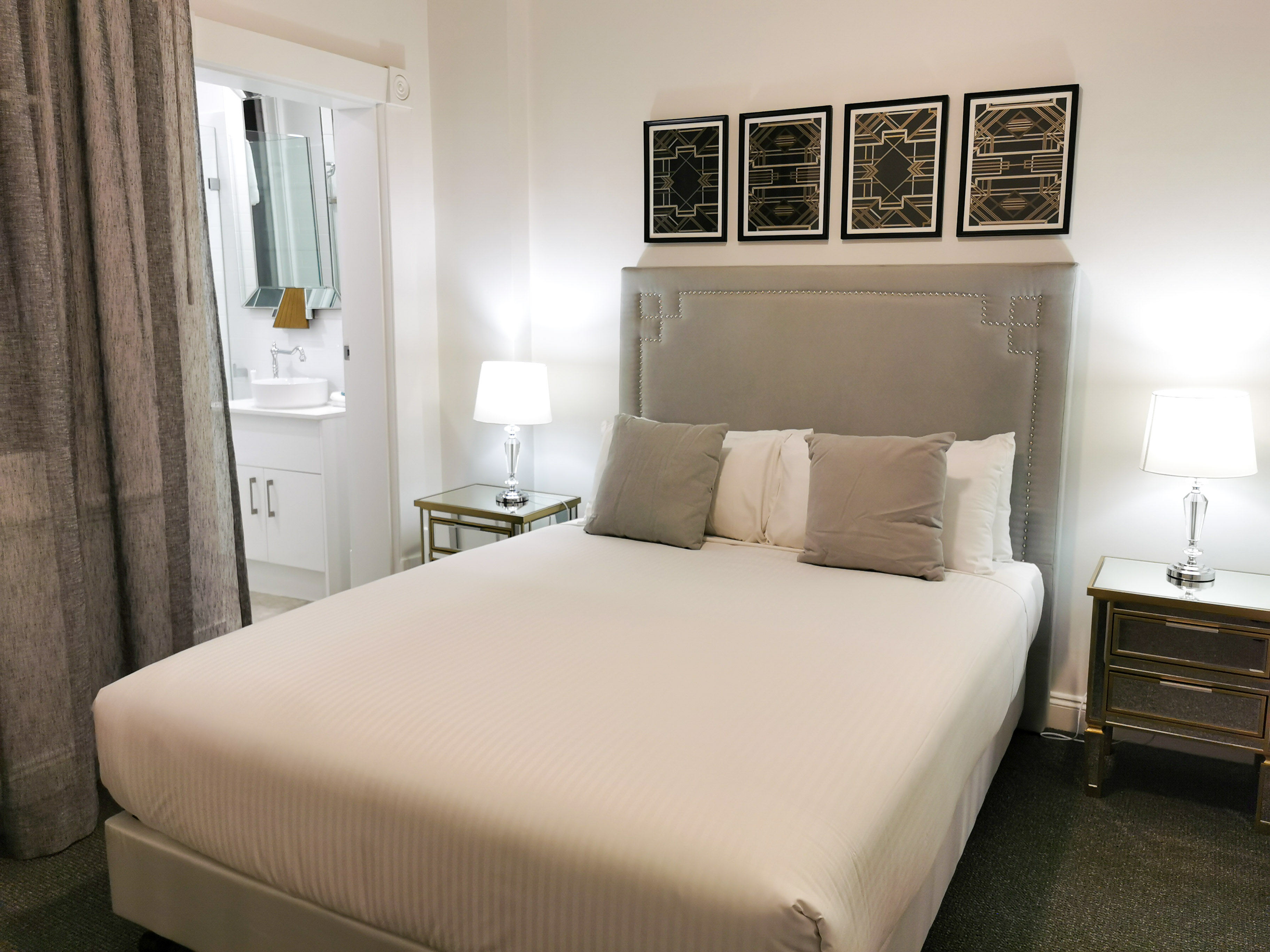 Adelaide Mansions Apartments