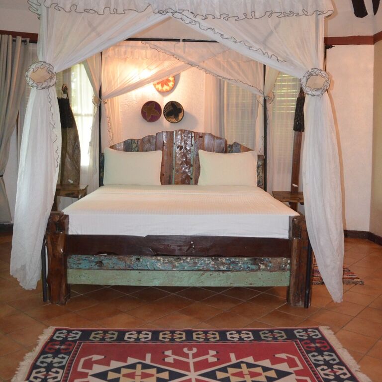 SELOUS KINGA LODGE