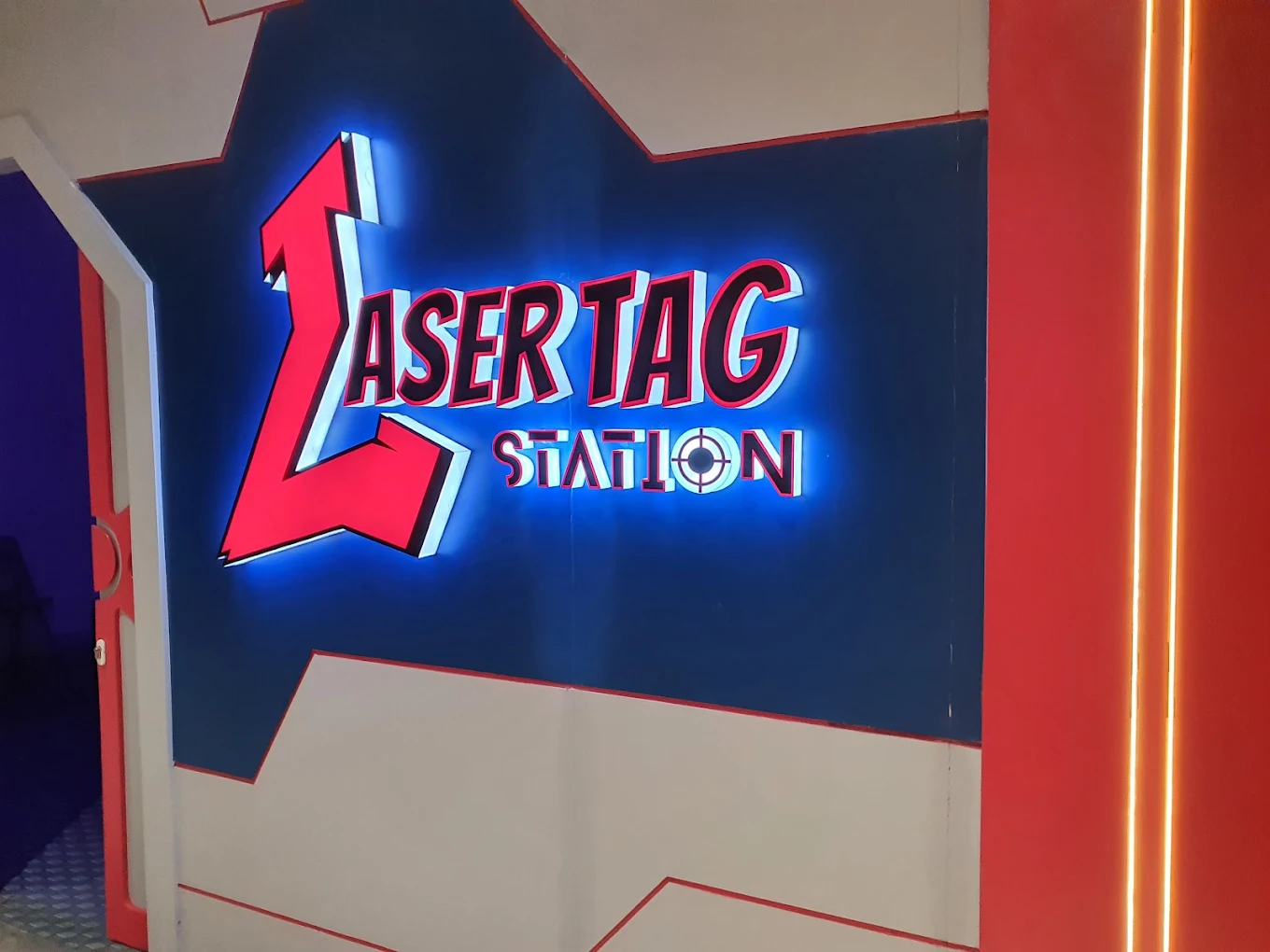 LASER TAG STATION