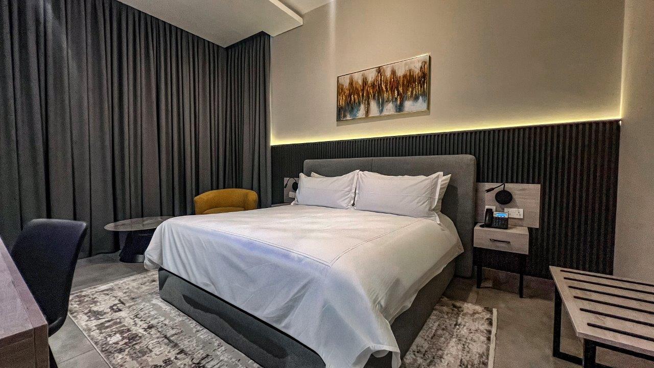 Anthonian Suites Hotel