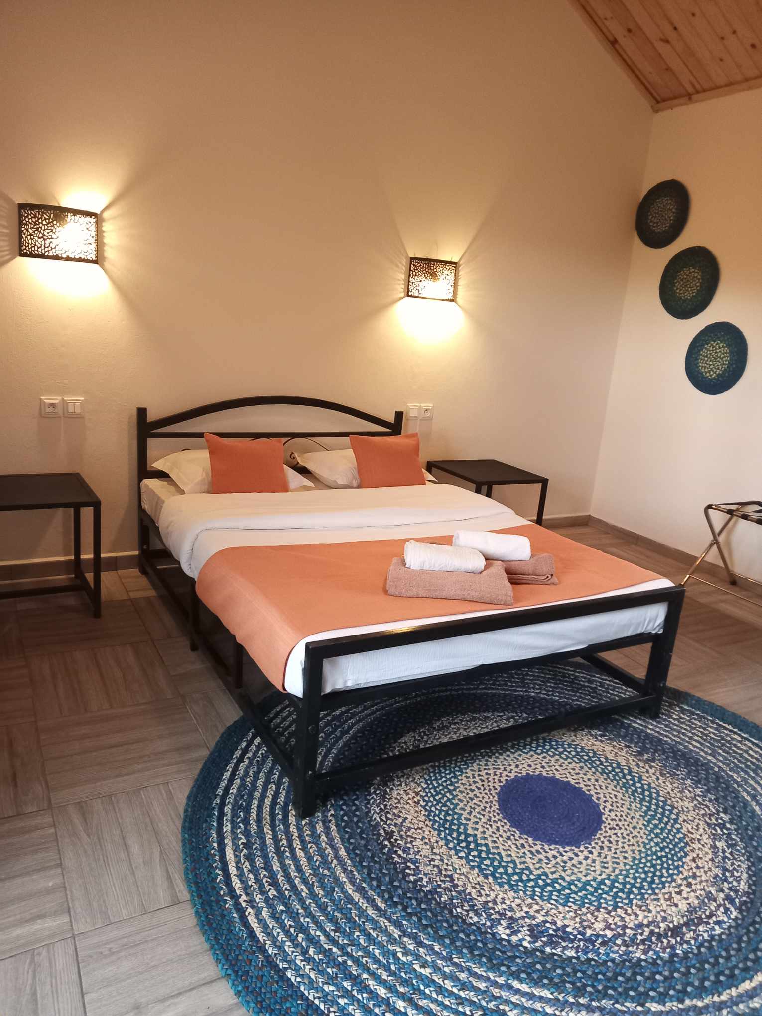 KINTANAFLEURON  AMPEFY