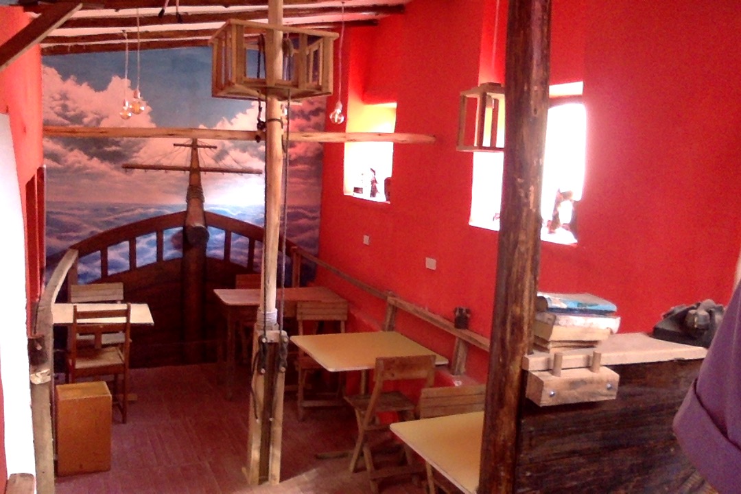 Pirates cove / pishtaco bar