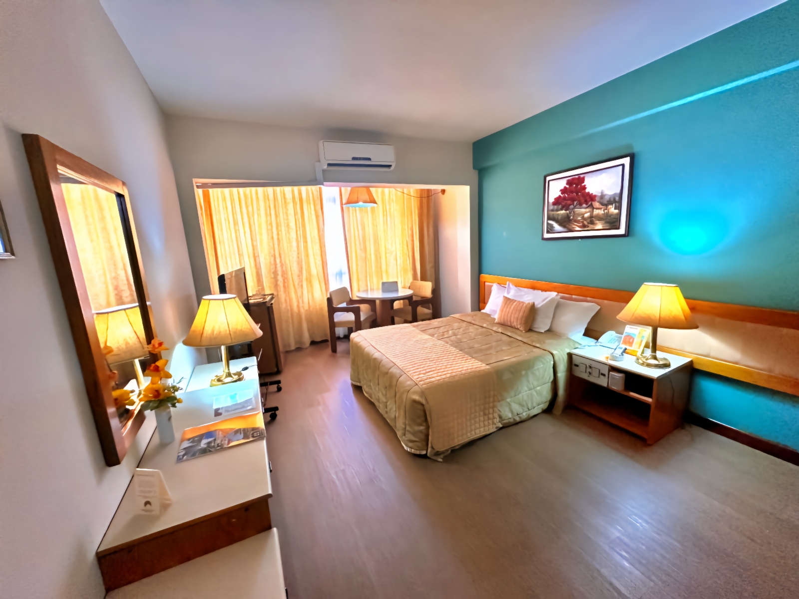 CESAR´S PLAZA HOTEL