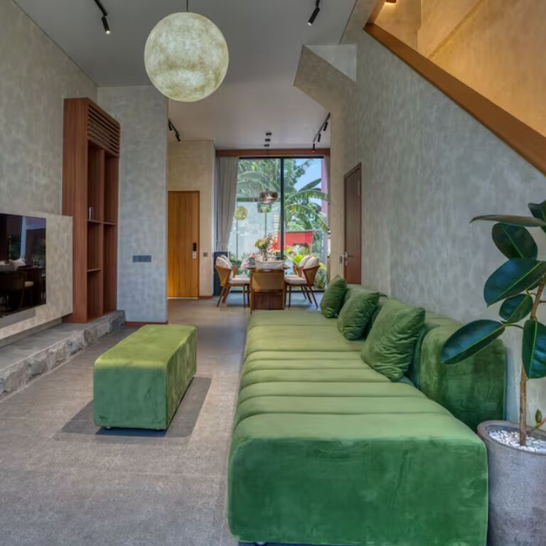 U VILLAS