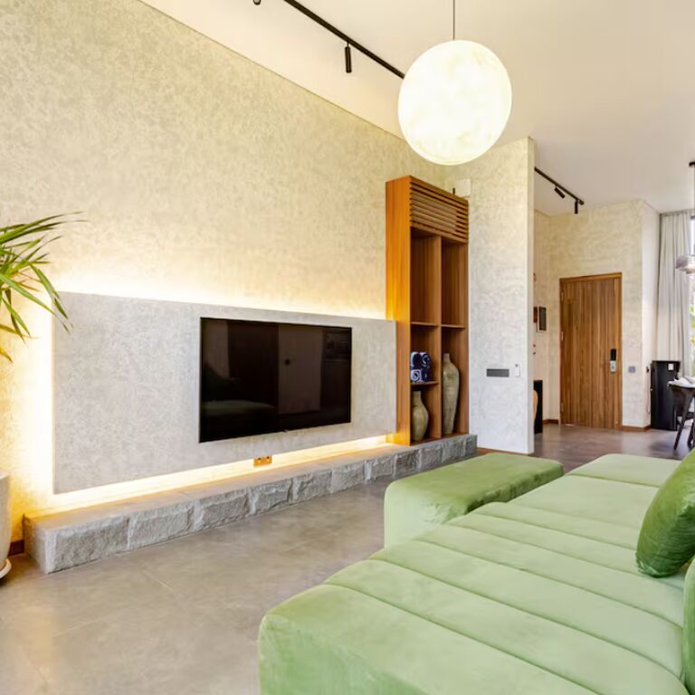 U VILLAS