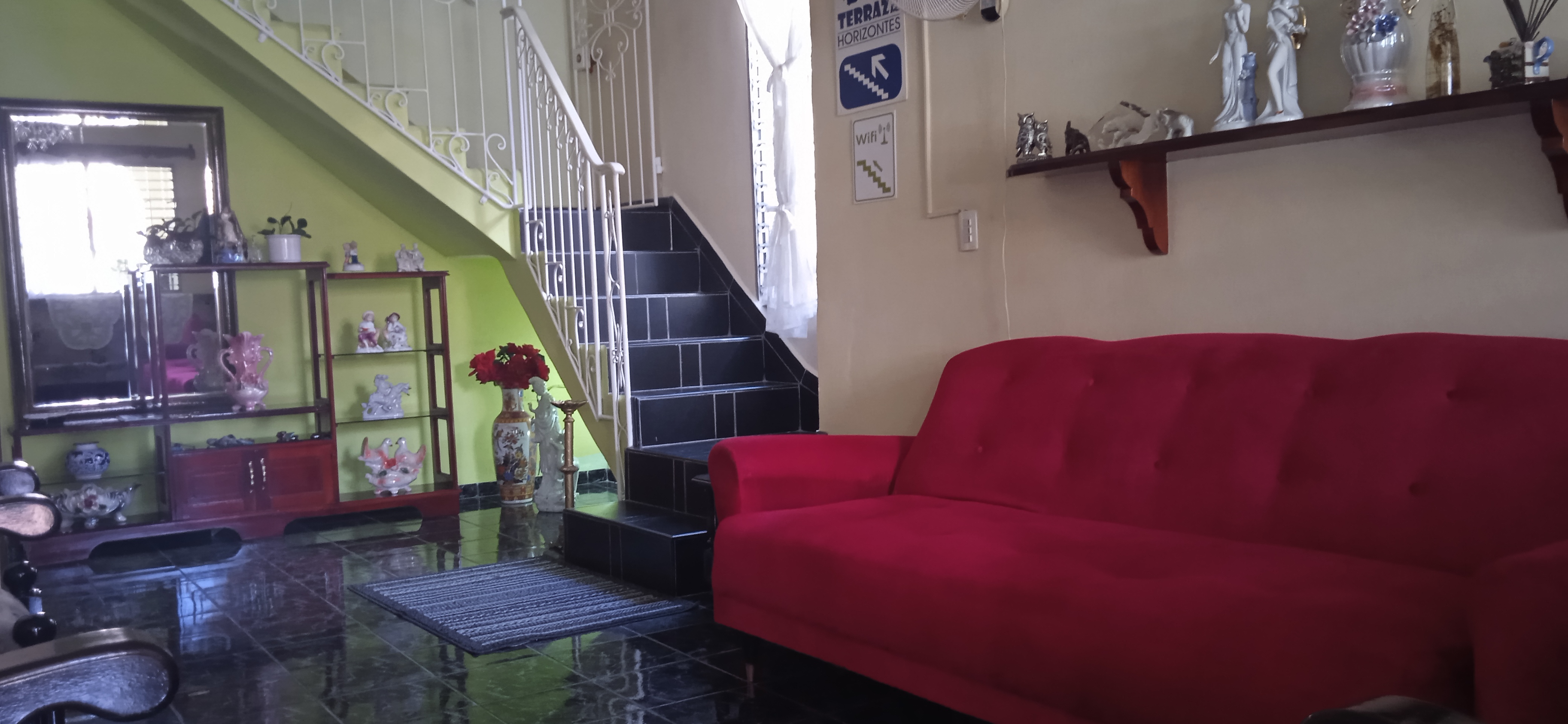 Hostales Yaneva Casa Yaneva