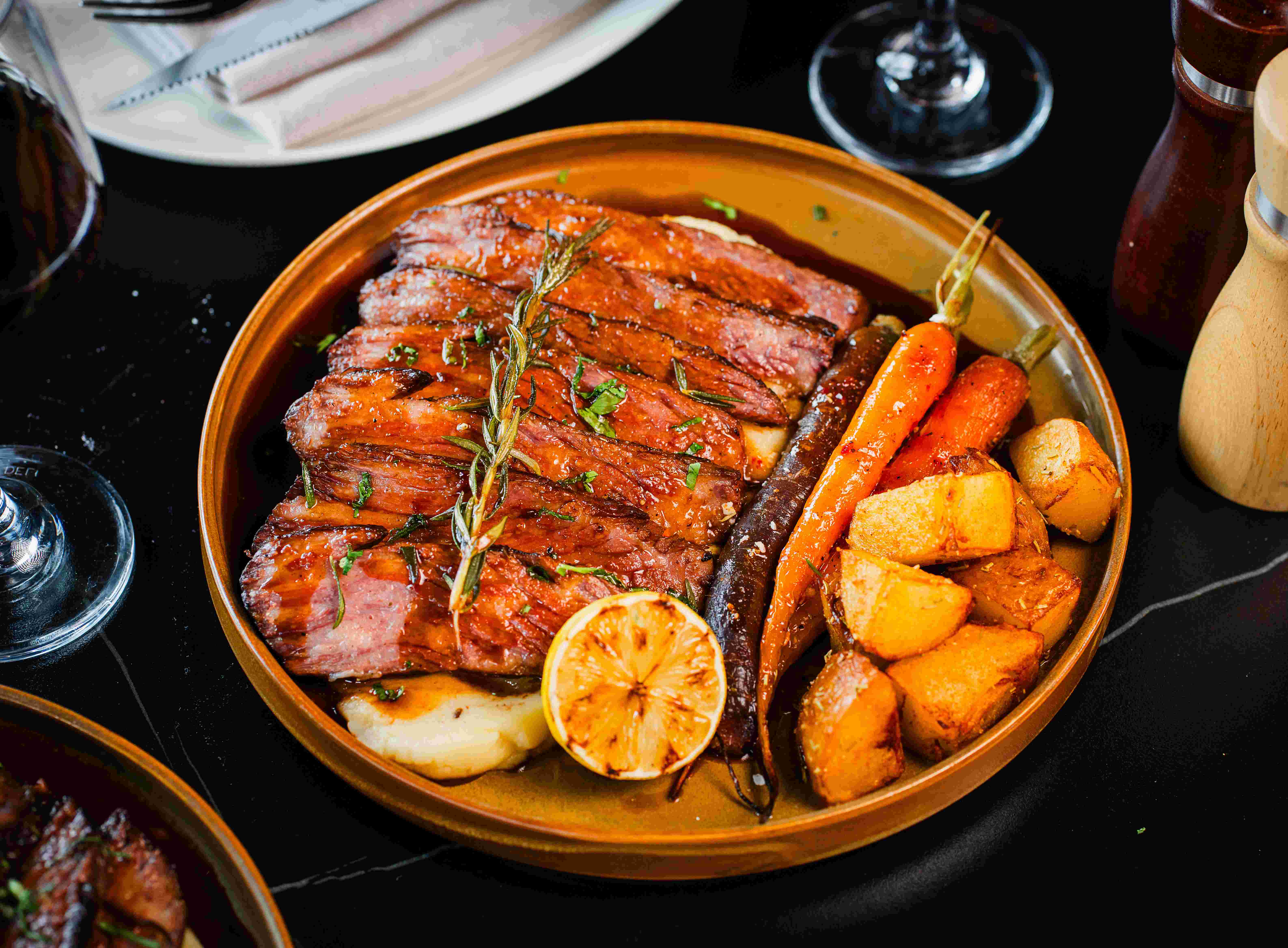 Elements Bar & Grill Walsh Bay