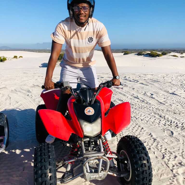Lunje Mello Travels