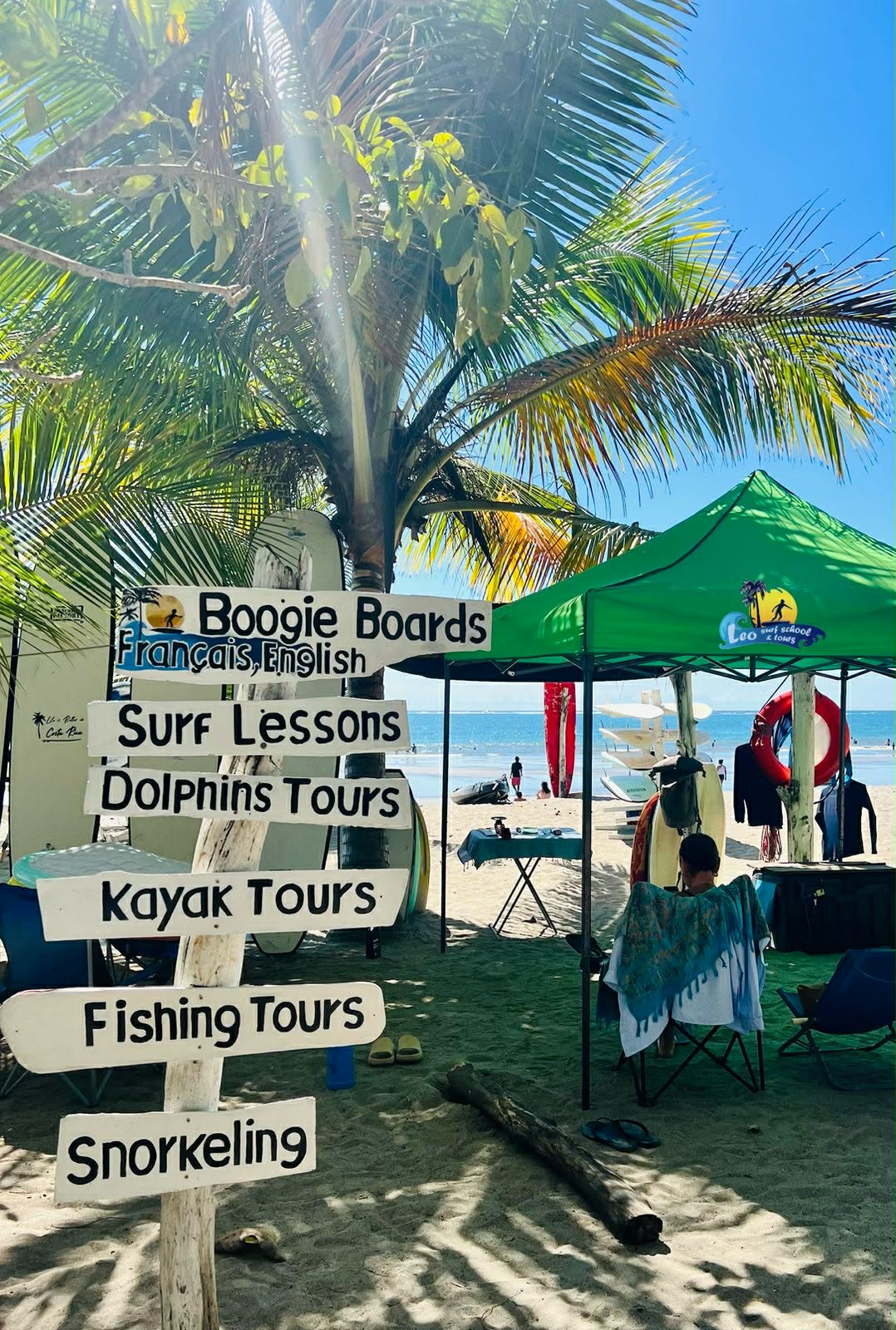 Leo Surf School & Tours