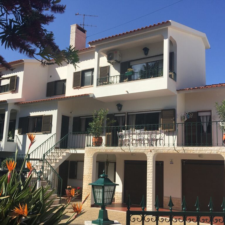 Paradise Suites Lda.
